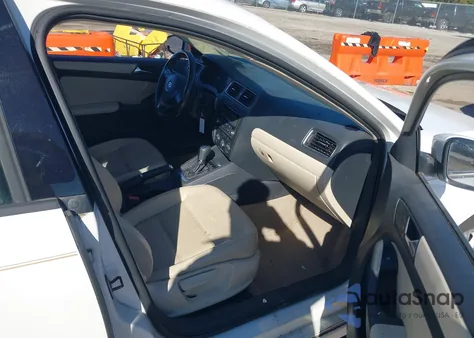 2011 Volkswagen Jetta 2.5L Se z USA, uszkodzony, nr VIN 3VWDZ7AJ4BM319194